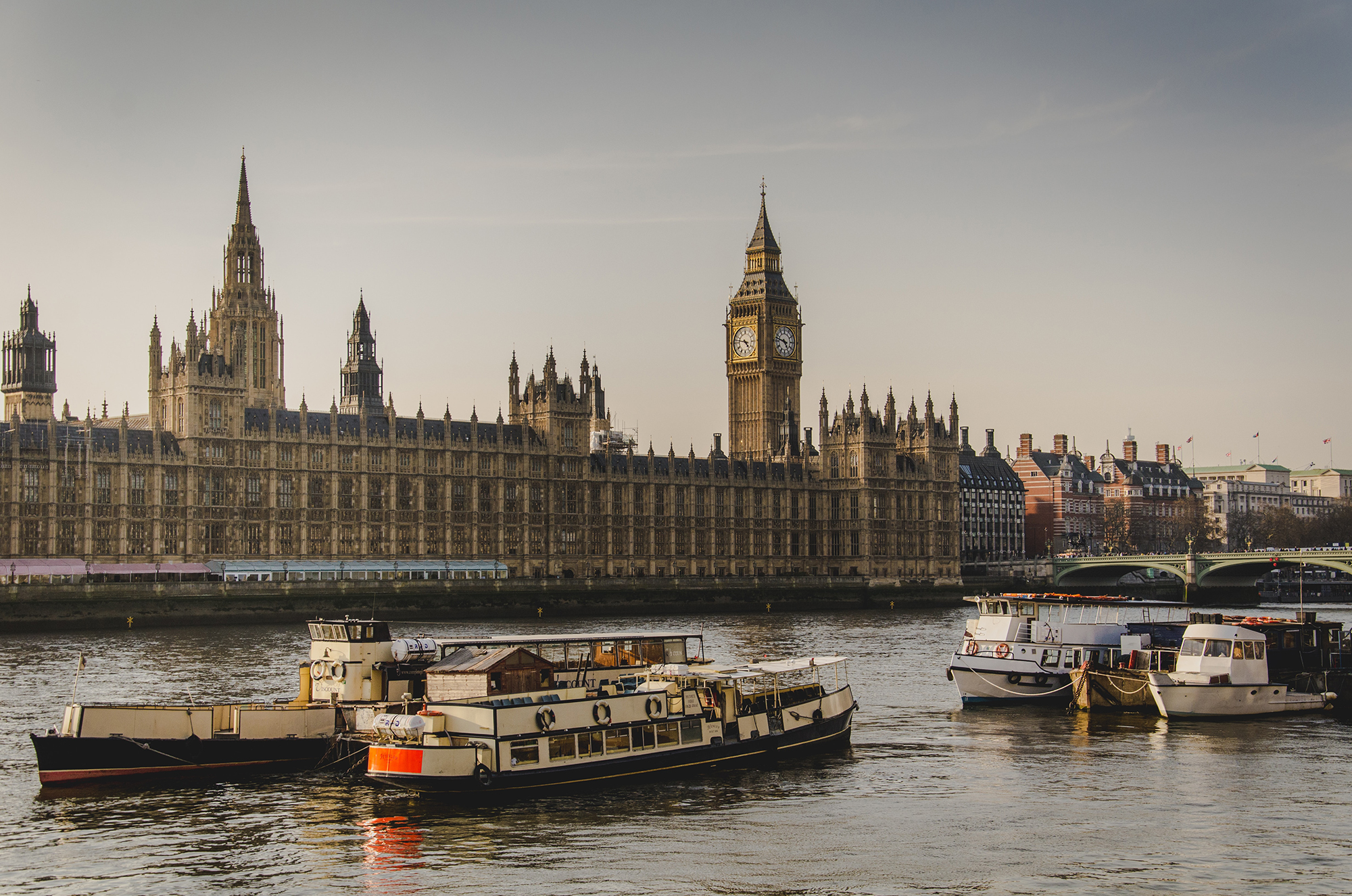 Take the Good News to Muslims living in the UK